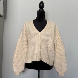 American Eagle Cream Cable Knit Button Front Cardigan Sweater Size M
